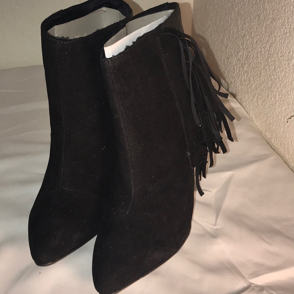 Qupid womens ankle boots. Size 5 1/2